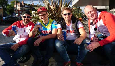 Foto 1 Jörg Schäfers mit Freunden